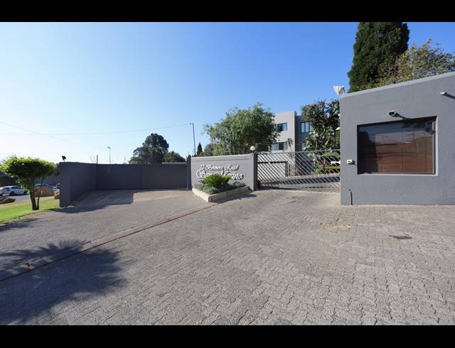 2 BEDROOM APARTMENT RENTED IN BENMORE GARDENS